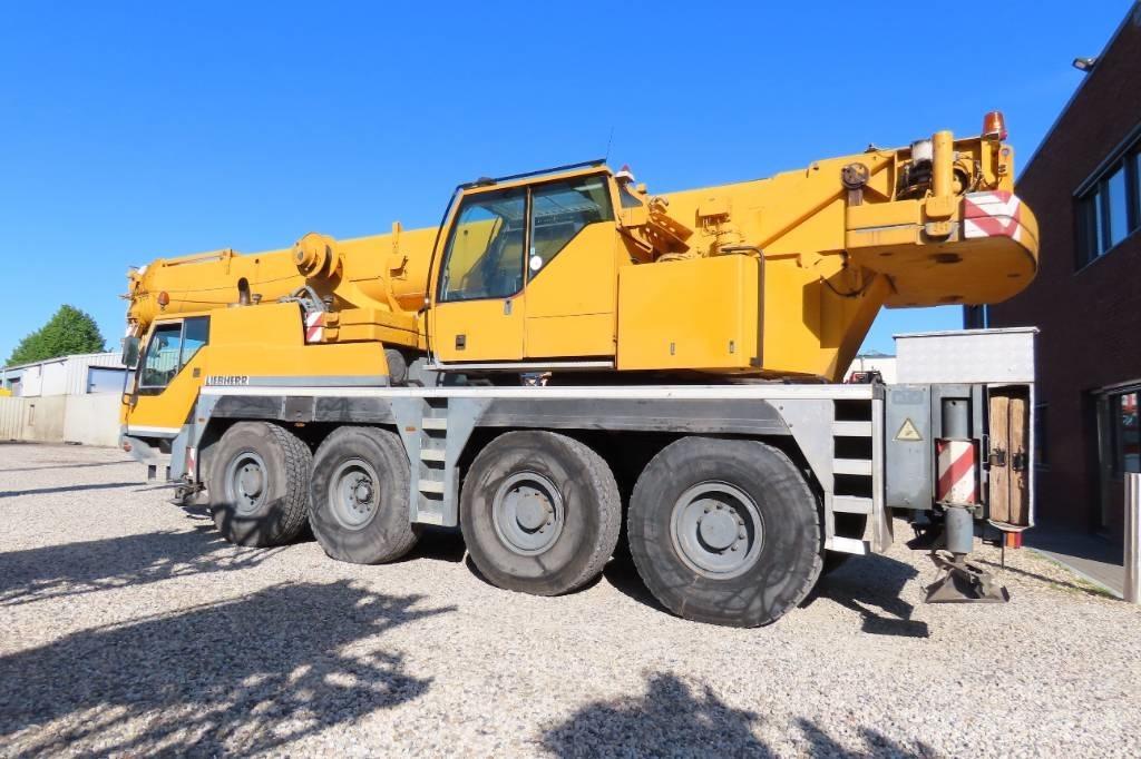 Liebherr LTM 1060-2 Mobile and all terrain cranes