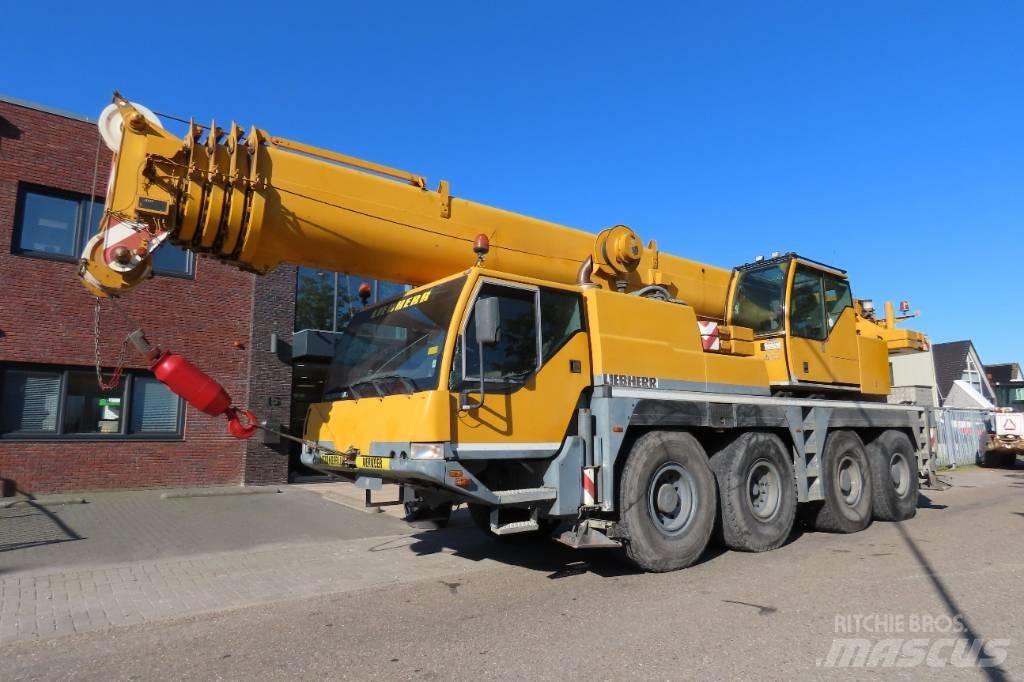 Liebherr LTM 1060-2 Mobile and all terrain cranes