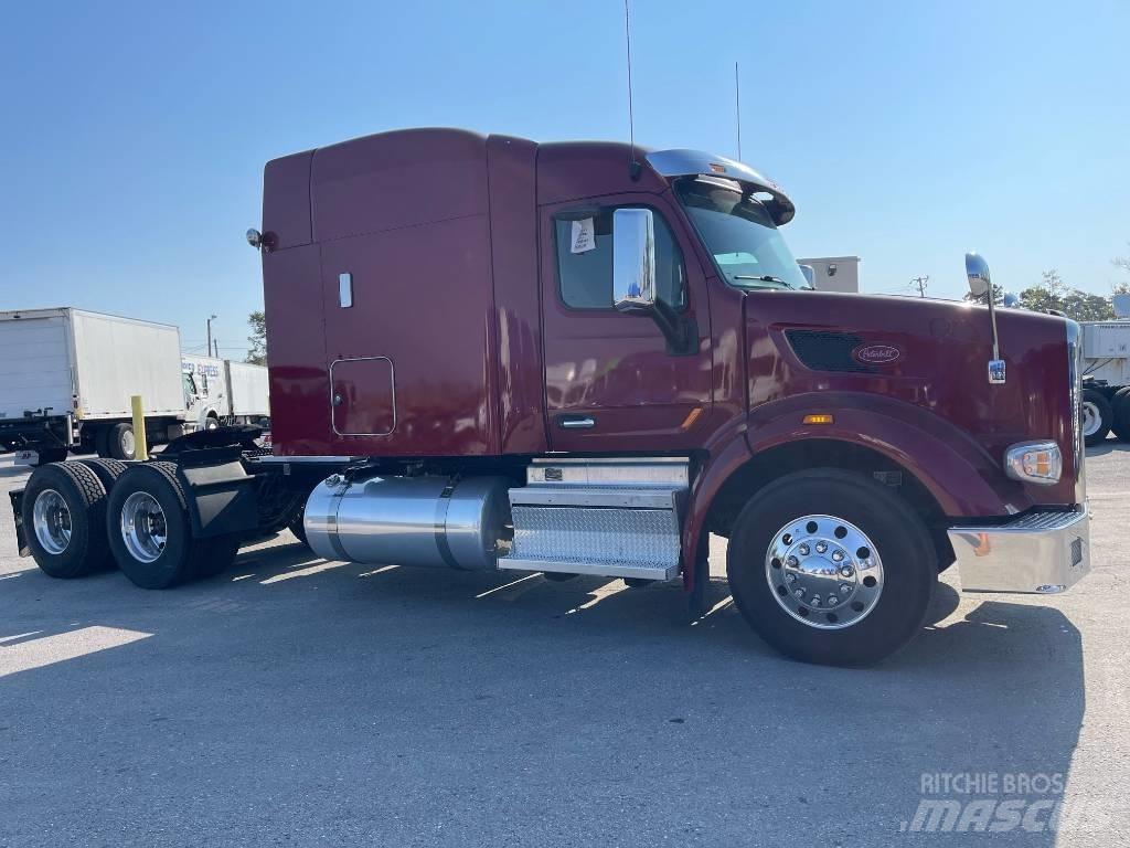 Peterbilt 567 Conventional Trucks / Tractor Trucks