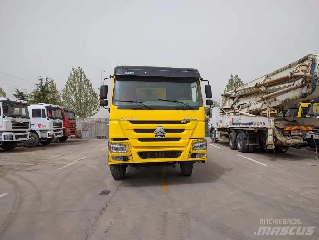 Howo 371 6x4 Dump Trucks