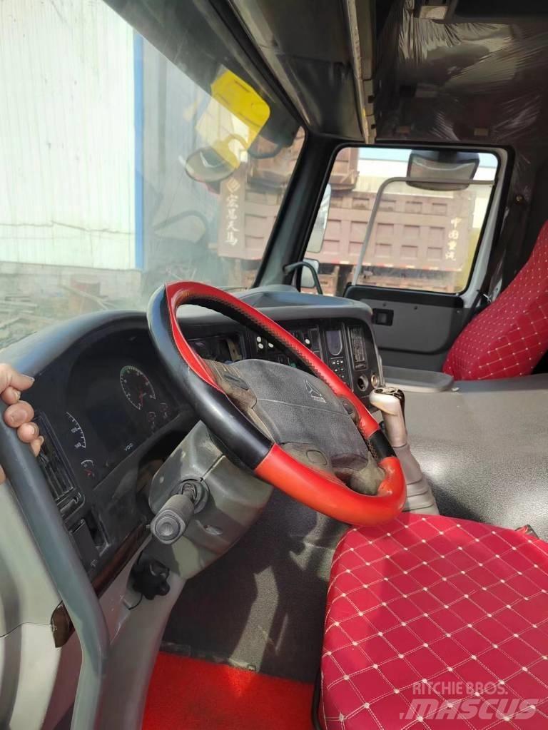 Howo 371 6x4 Dump Trucks