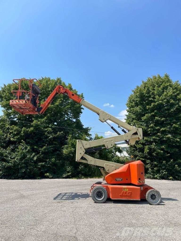 JLG E 400 AJPN Articulated boom lifts