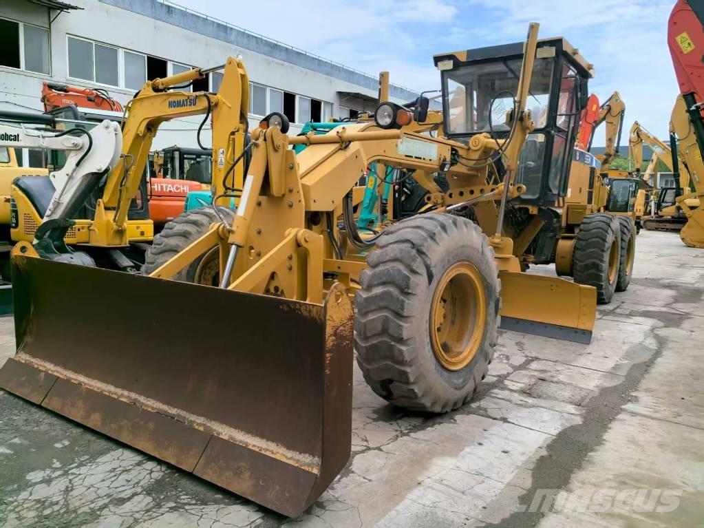 SEM 919 Motor Graders