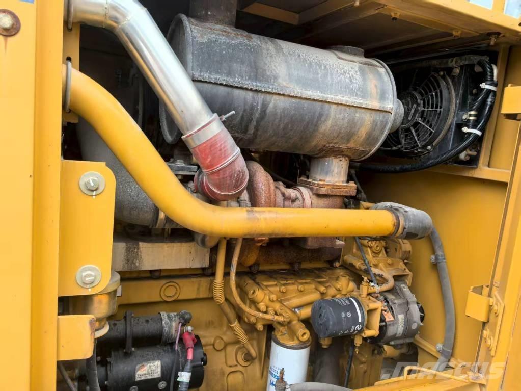 SEM 919 Motor Graders