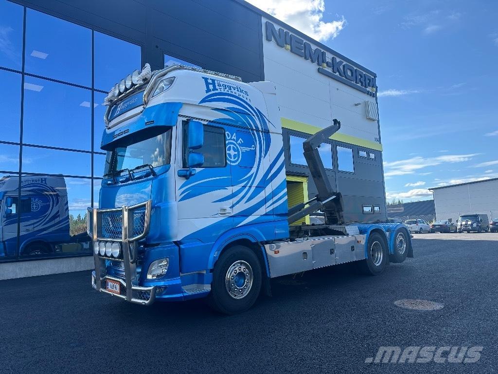 DAF XF 530 6x2*4 Hook lift trucks