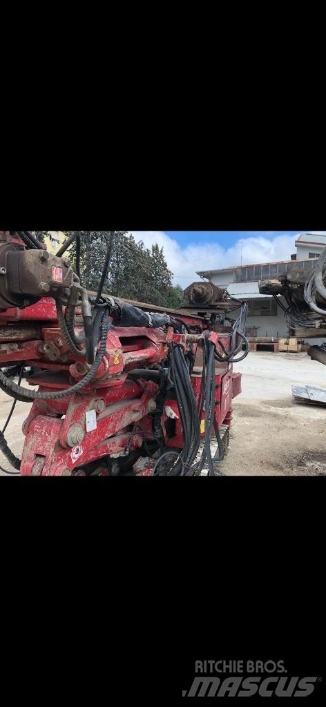 EGT 710 Water Well Drilling Rigs