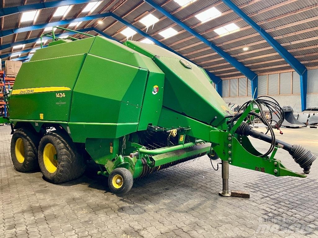 John Deere 1434 C Square Balers