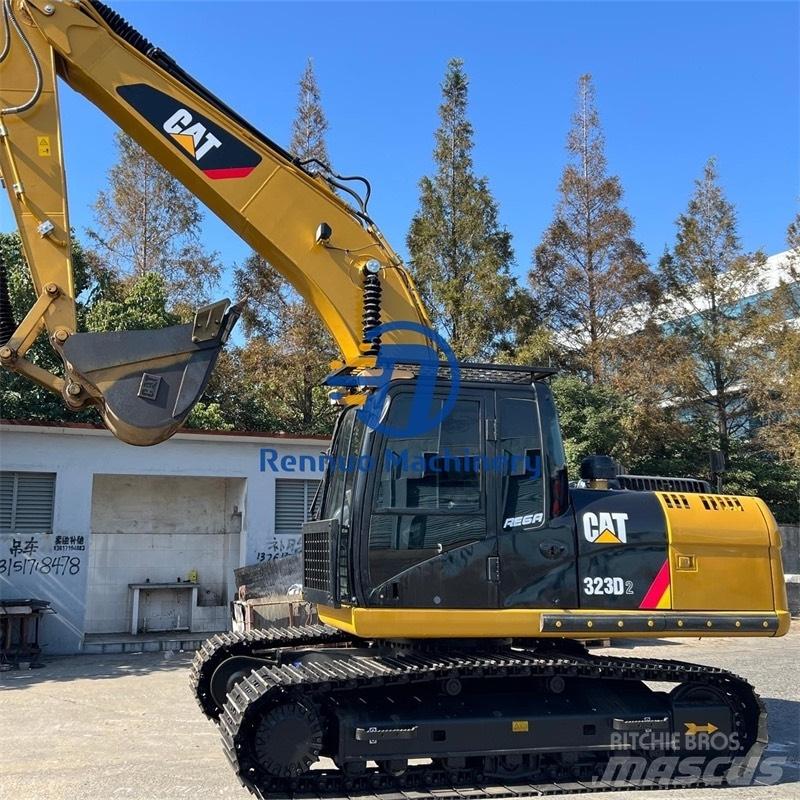CAT 323D2 Crawler Excavators