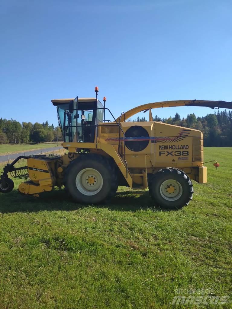 New Holland FX 38 Foragers