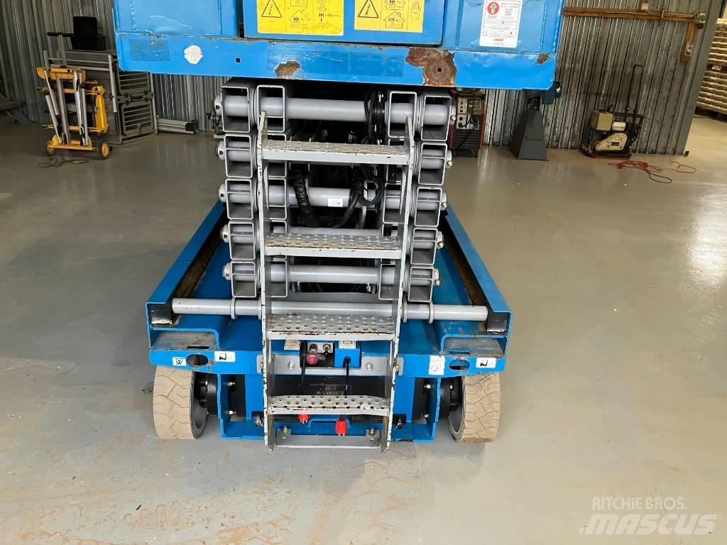 Genie GS 4047 Scissor Lifts