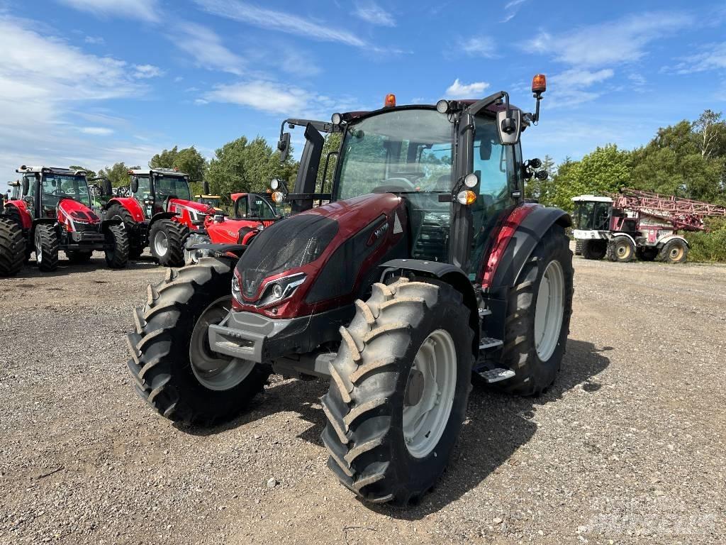 Valtra G 115 Active Tractors