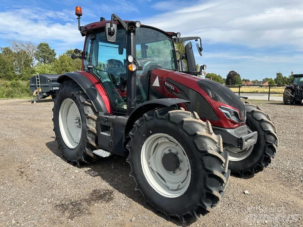 Valtra G 115 Active Tractors