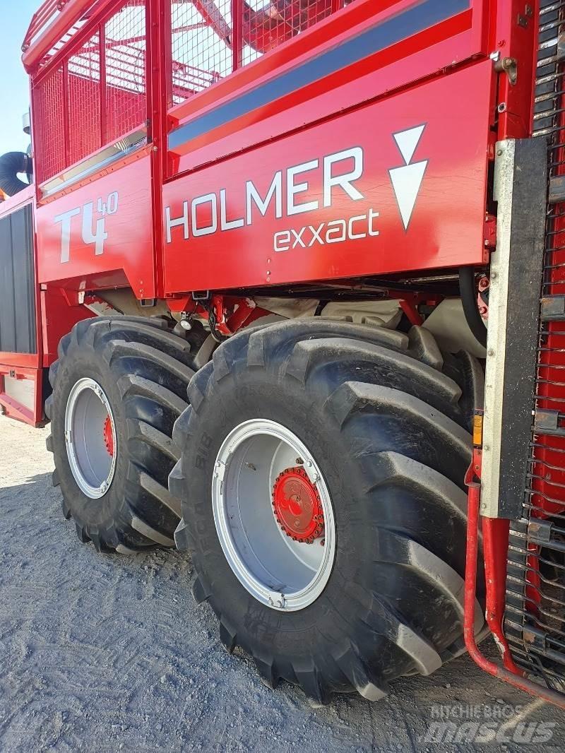 Holmer T4-40 Beet Harvesters