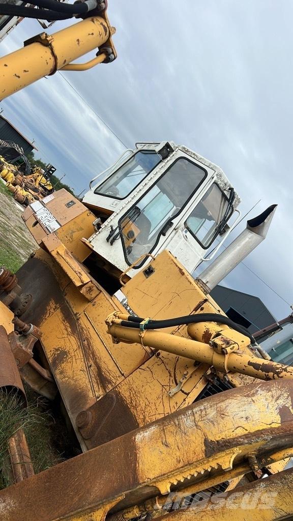 Liebherr PR 732 Tracks, chains and undercarriage
