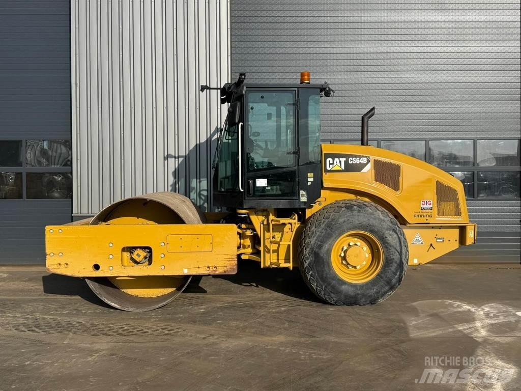 CAT CS64 Single drum rollers