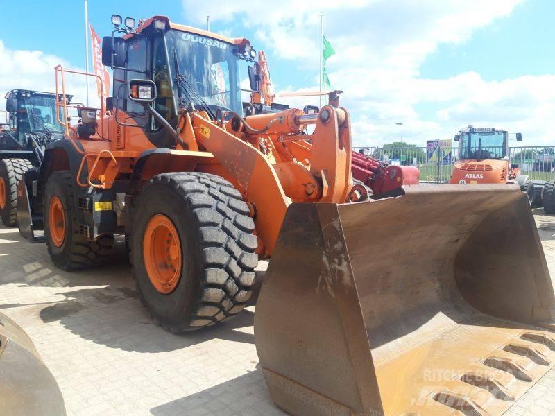 Develon DL350-5 Wheel Loaders