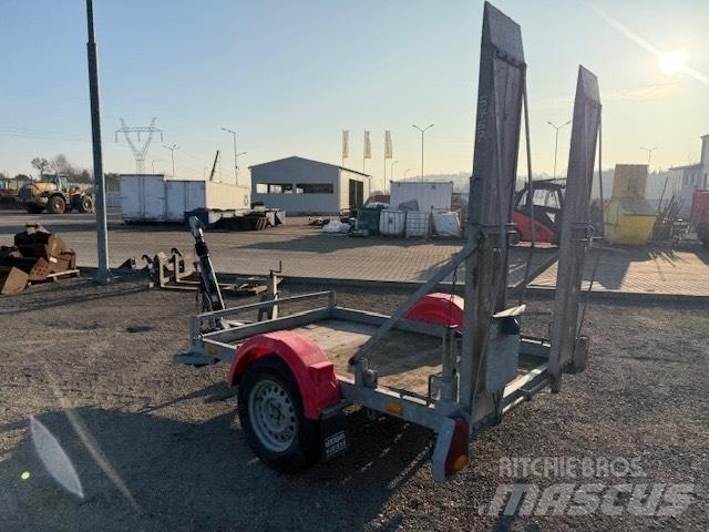 Hubiere 1500/2000 Lowboy trailer