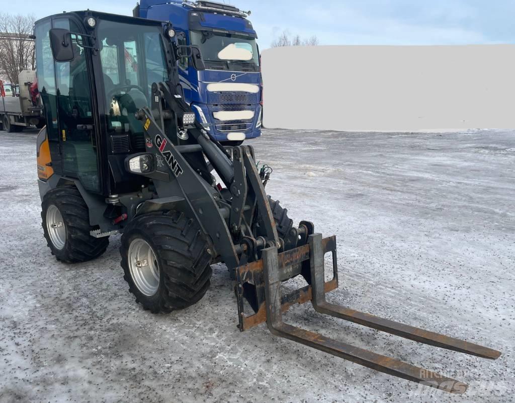 Gigant 2200 E Mini Loader