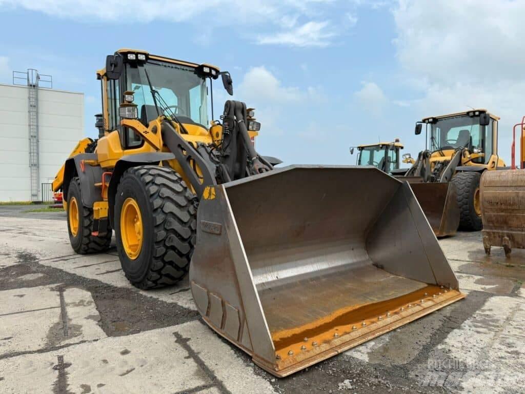 Volvo L90H Wheel Loaders