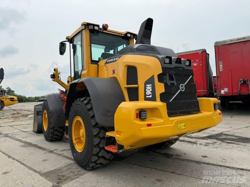 Volvo L90H Wheel Loaders
