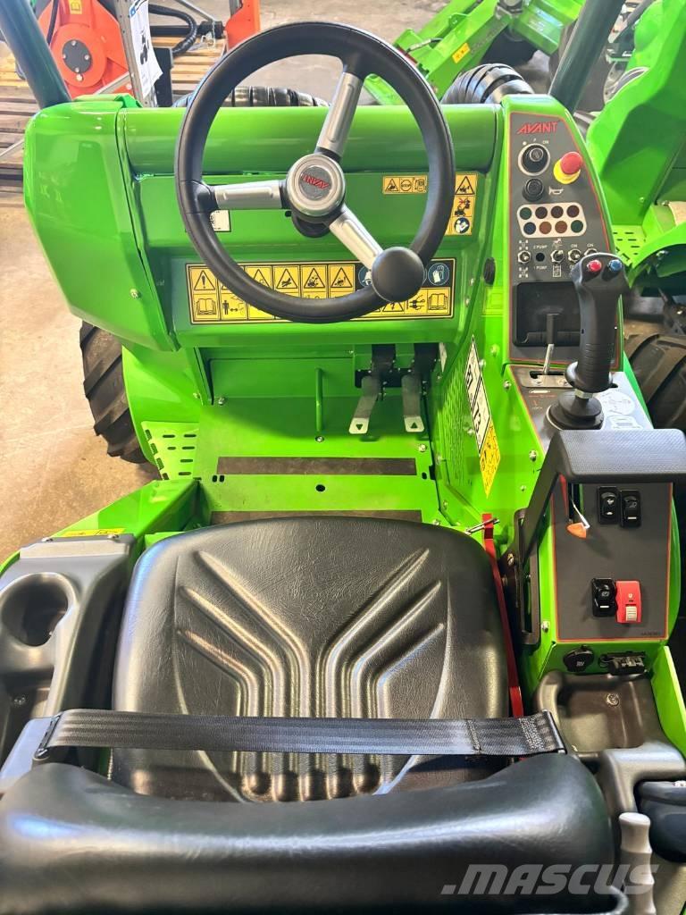 Avant E527 Utility Machines