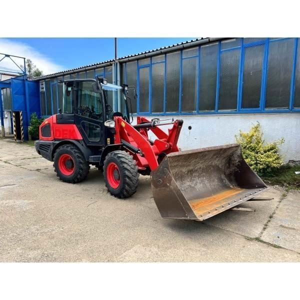 Kubota R082 Wheel Loaders