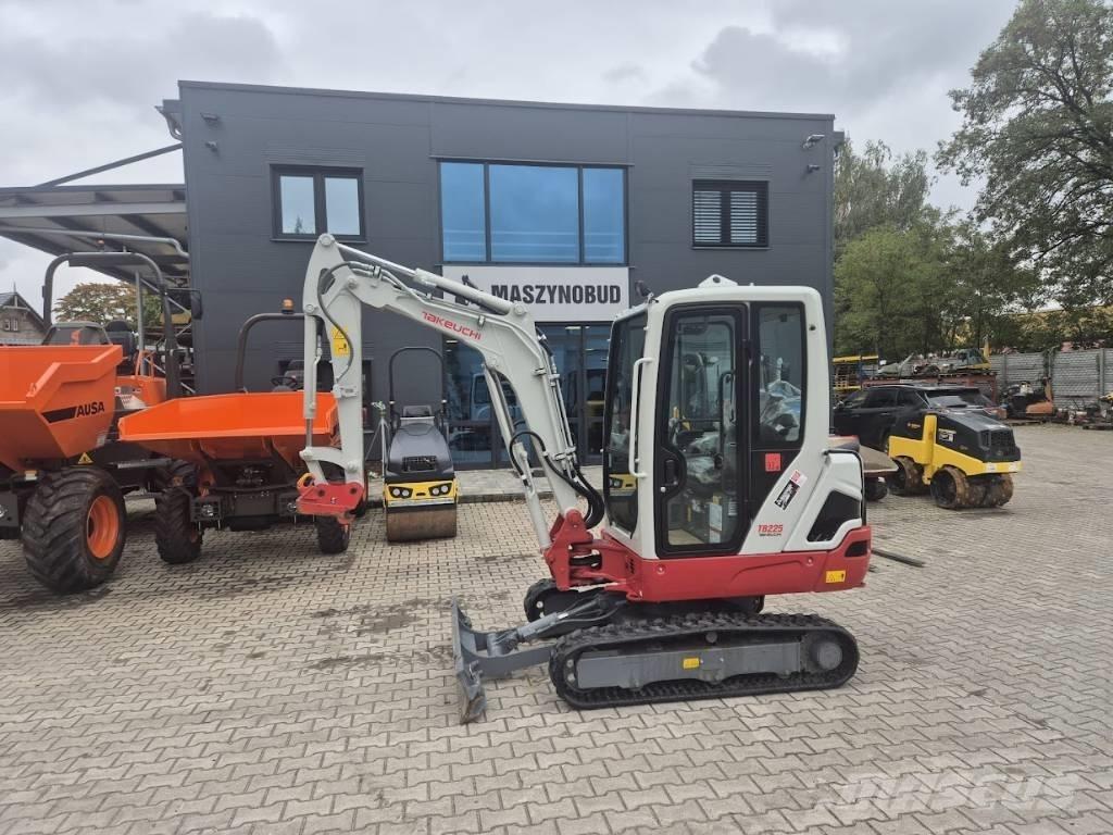 Takeuchi TB225 V0B Mini Excavators <7t (Mini Diggers)