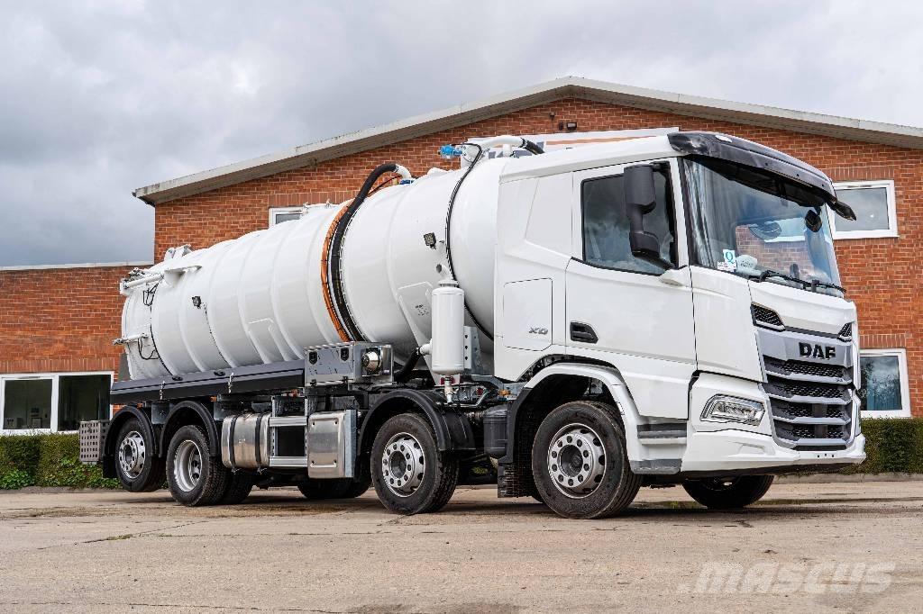 DAF XD 450 FAX 8x2 Tank Trucks
