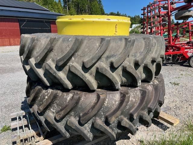 Alliance 520/85R 46 Tires, wheels and rims