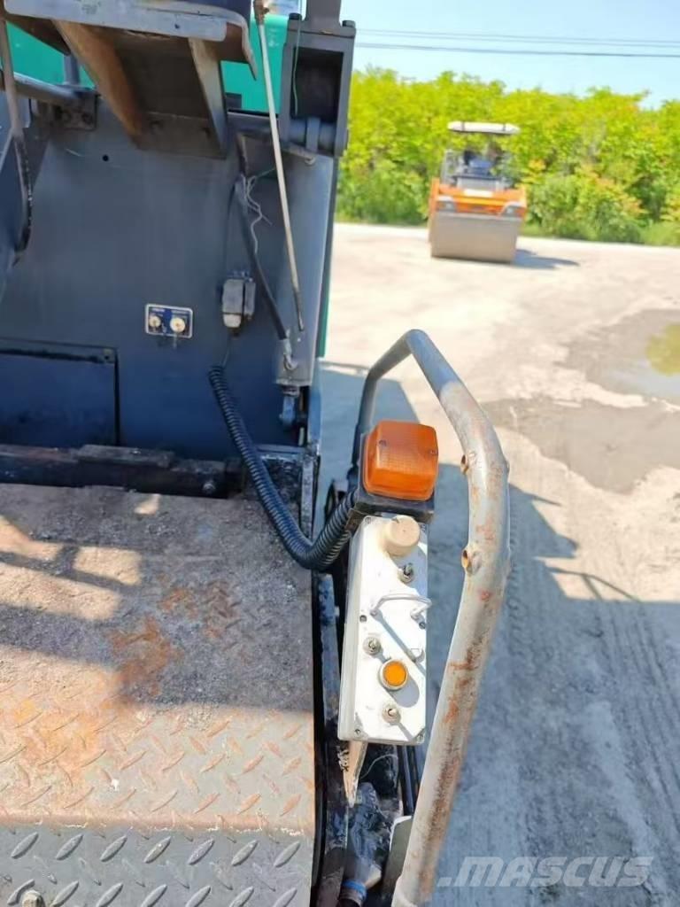 XCMG RP 453 L Asphalt pavers