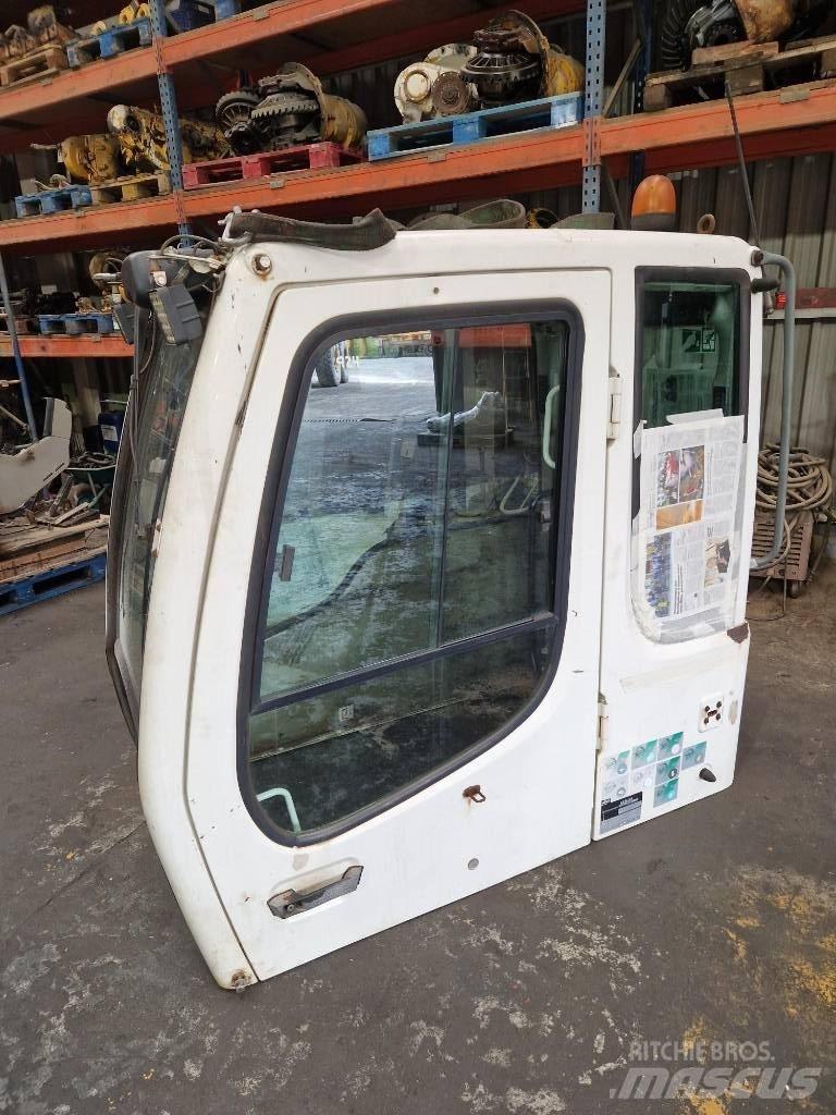 Liebherr A 904 C Forestry Cabin