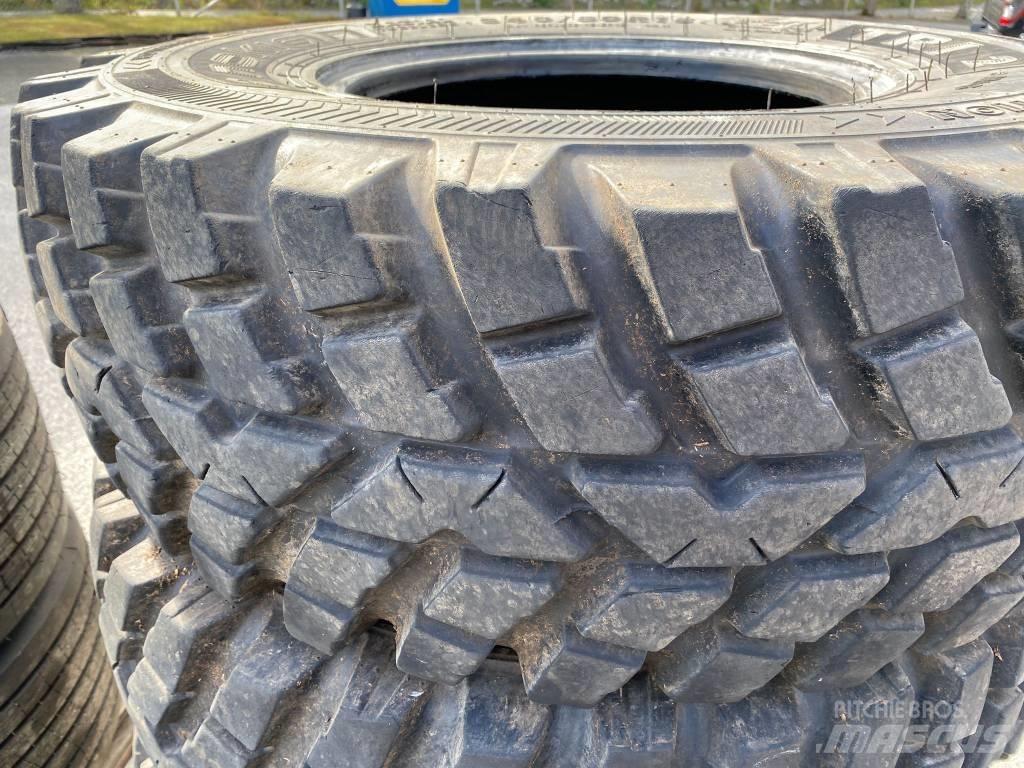 Nokian TRI2 Tires, wheels and rims