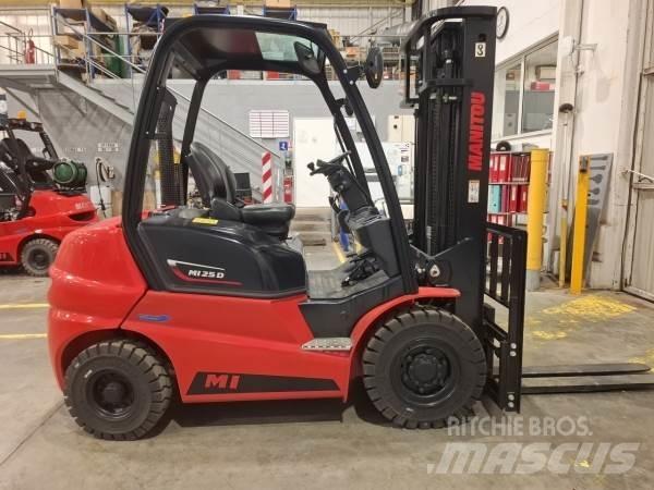 Manitou MI25D Rough Terrain Trucks