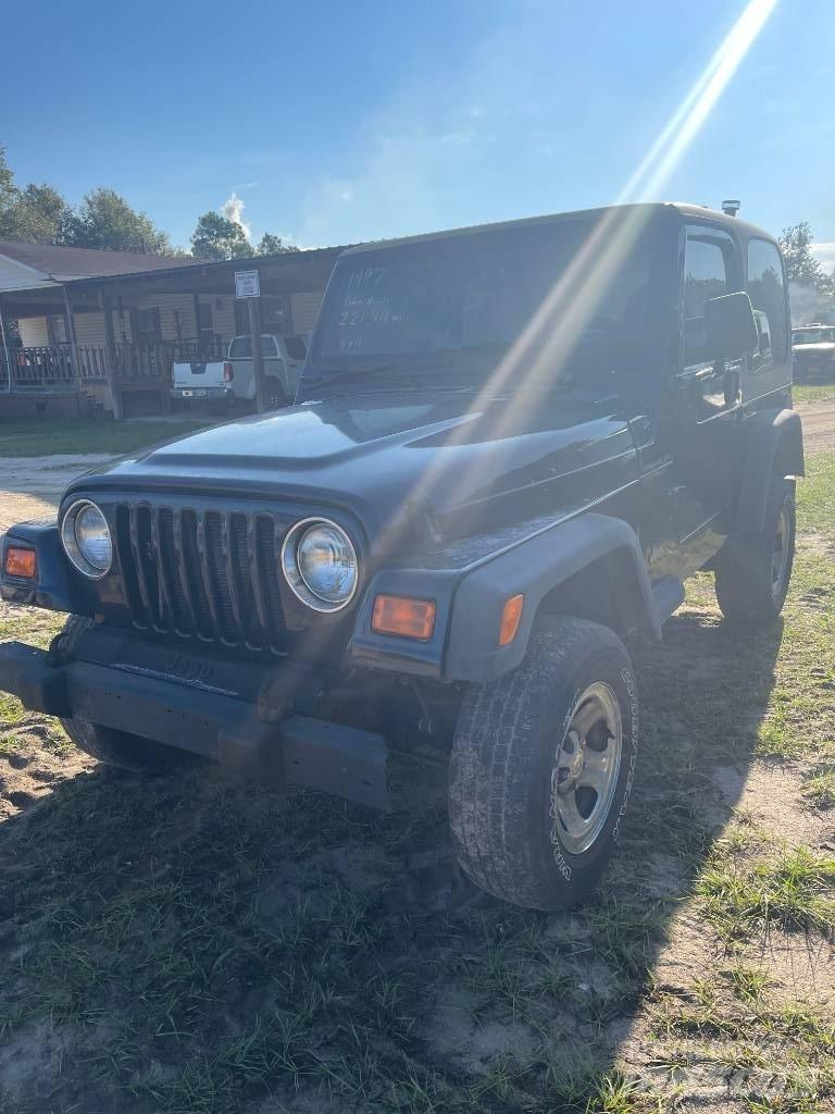 Jeep Wrangler Automobiles / SUVS