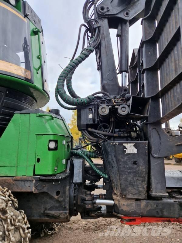 John Deere 1110 G Forwarders