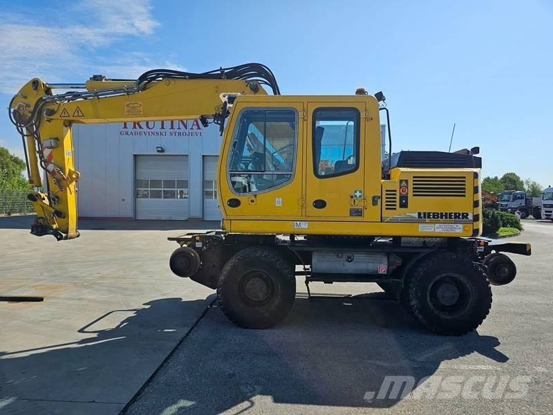 Liebherr A 900 C ZW Wheeled Excavators
