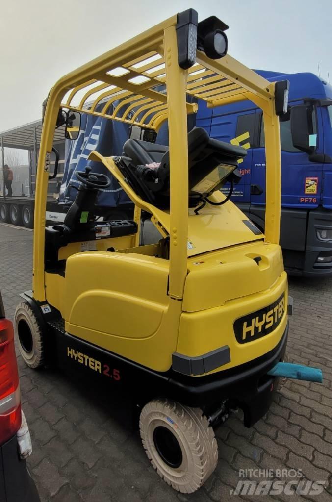 Hyster J2.5XN Electric Forklifts