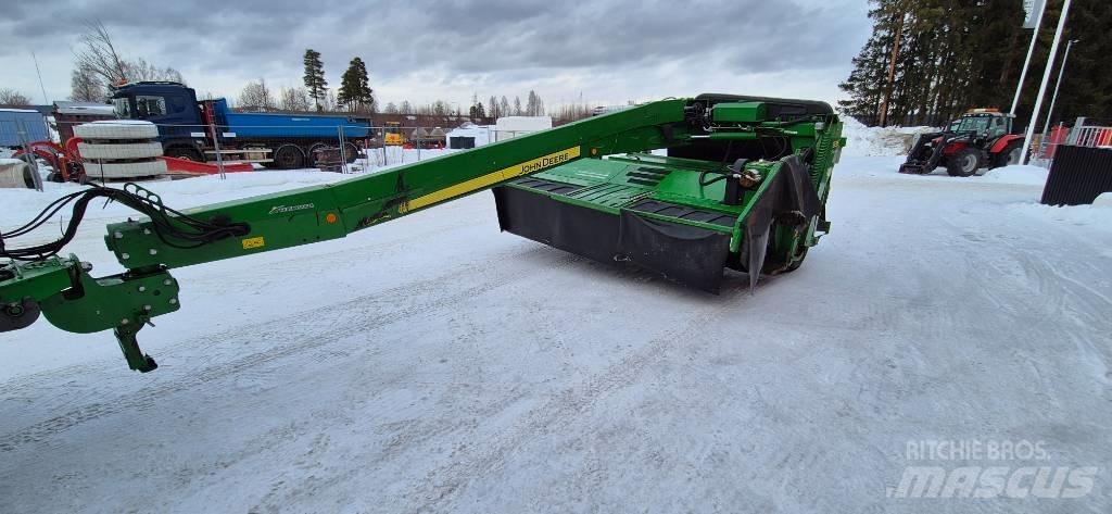 John Deere 835 Mower-conditioners