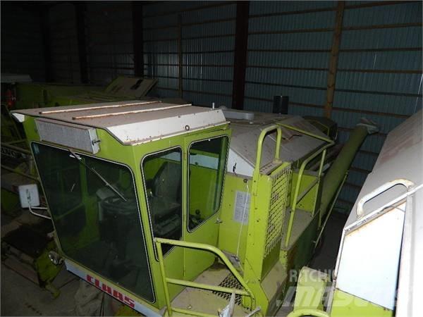CLAAS Dominator 56 Combine Harvesters
