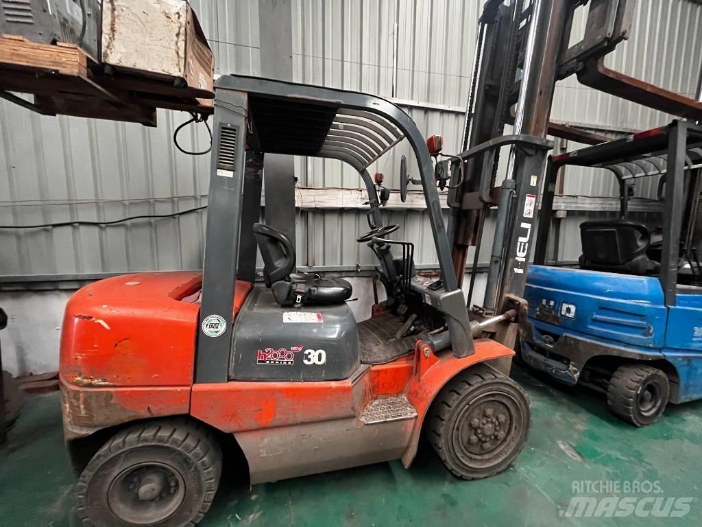 Heli CPCD 30 Diesel Forklifts