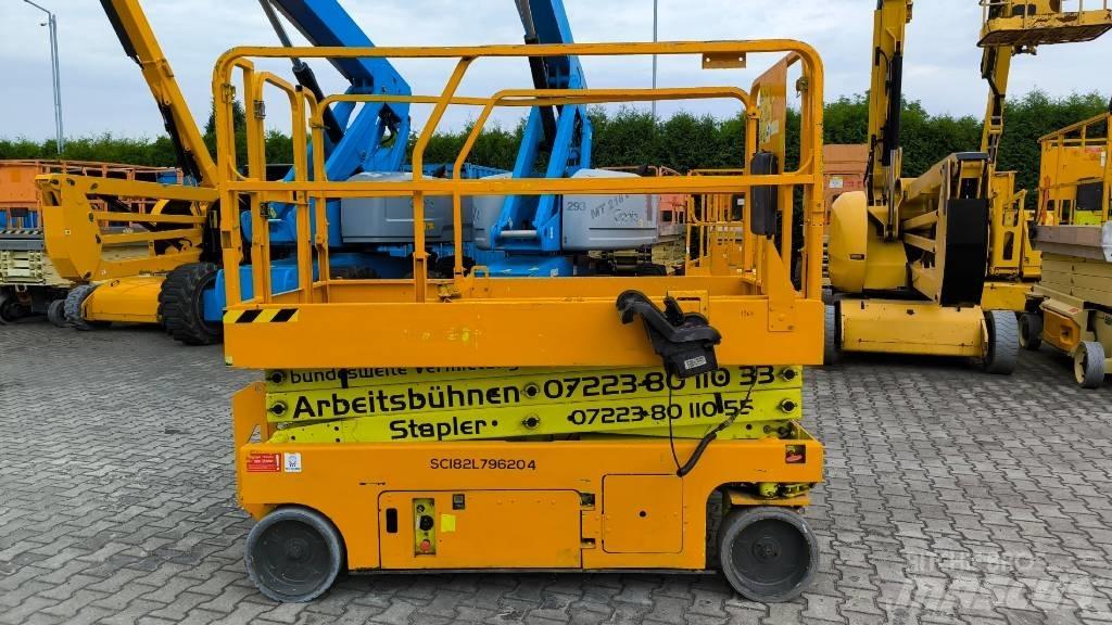 Genie GS 2046 Scissor Lifts