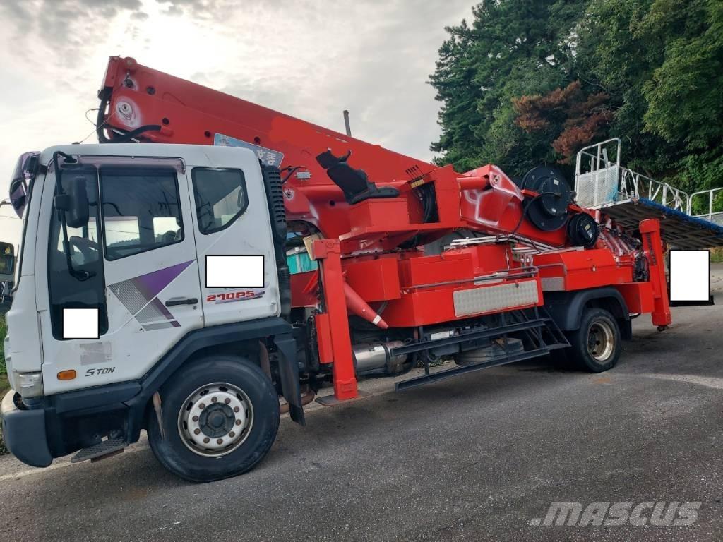 Horyong SKY450 Truck Mounted Aerial Platforms