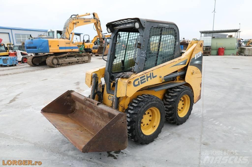 Gehl R 135 Skid Steer Loaders