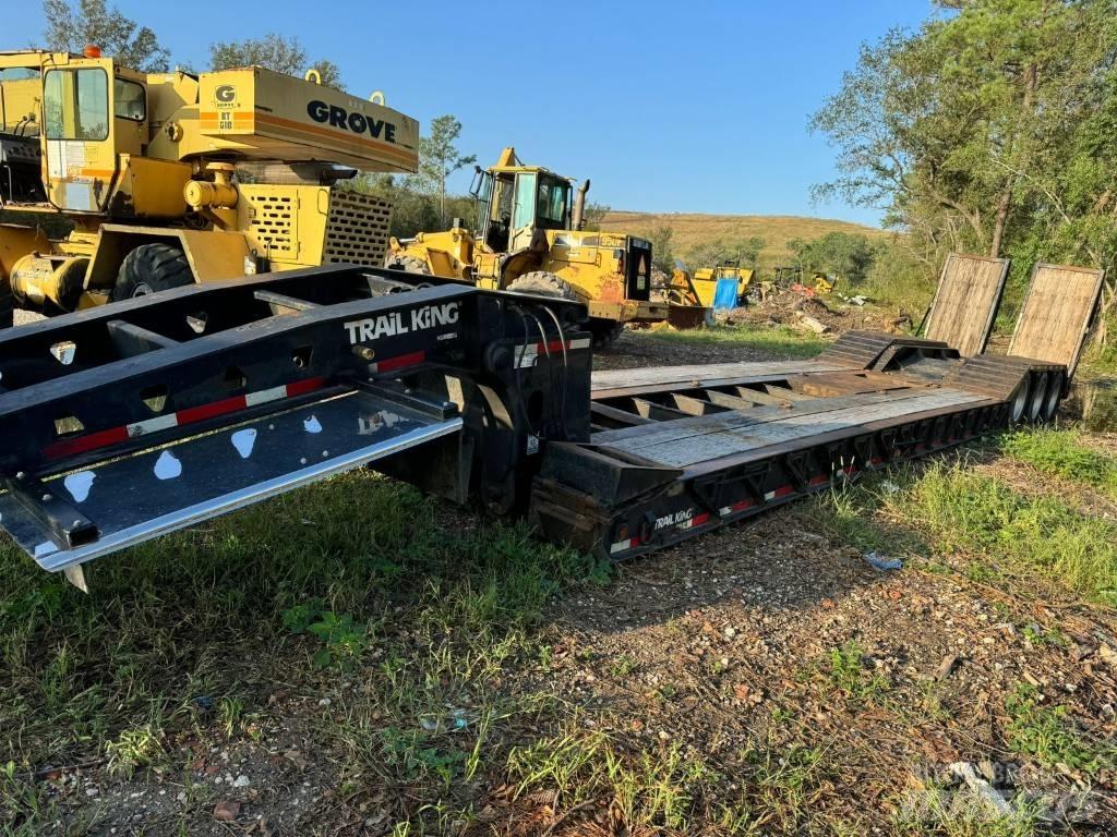 Trail King TK110 Lowboy trailer
