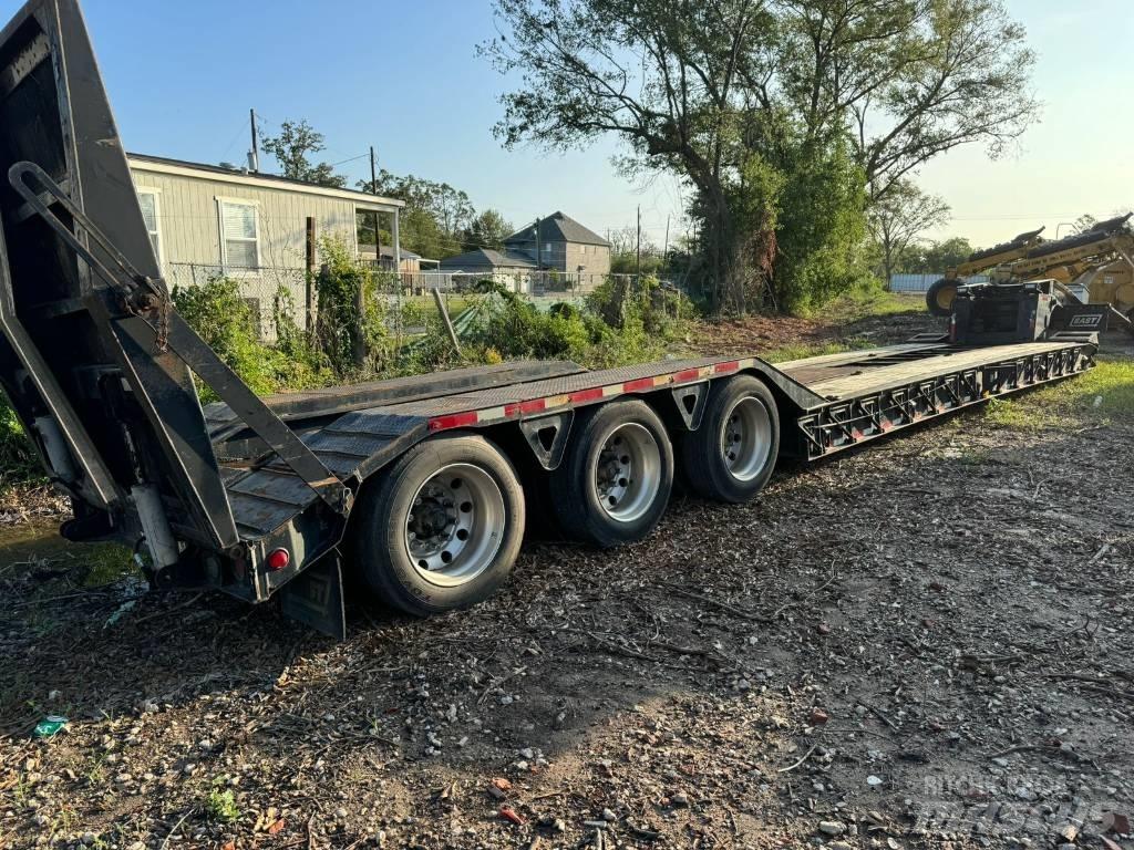Trail King TK110 Lowboy trailer