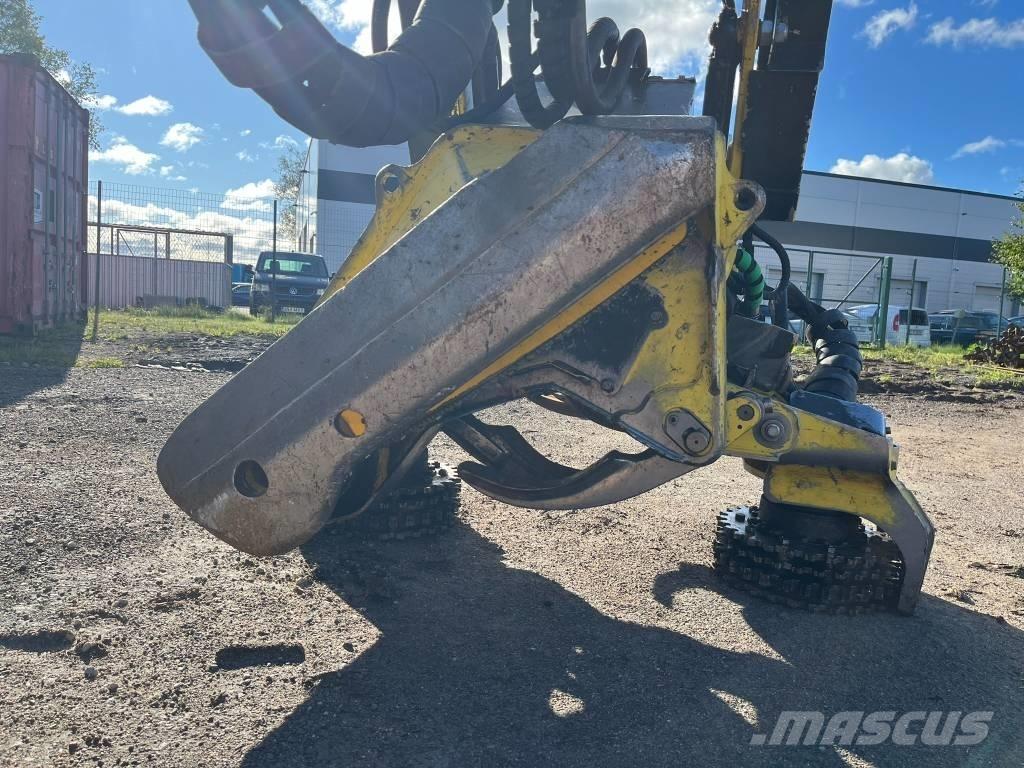 John Deere 1270G 8W Harvesters
