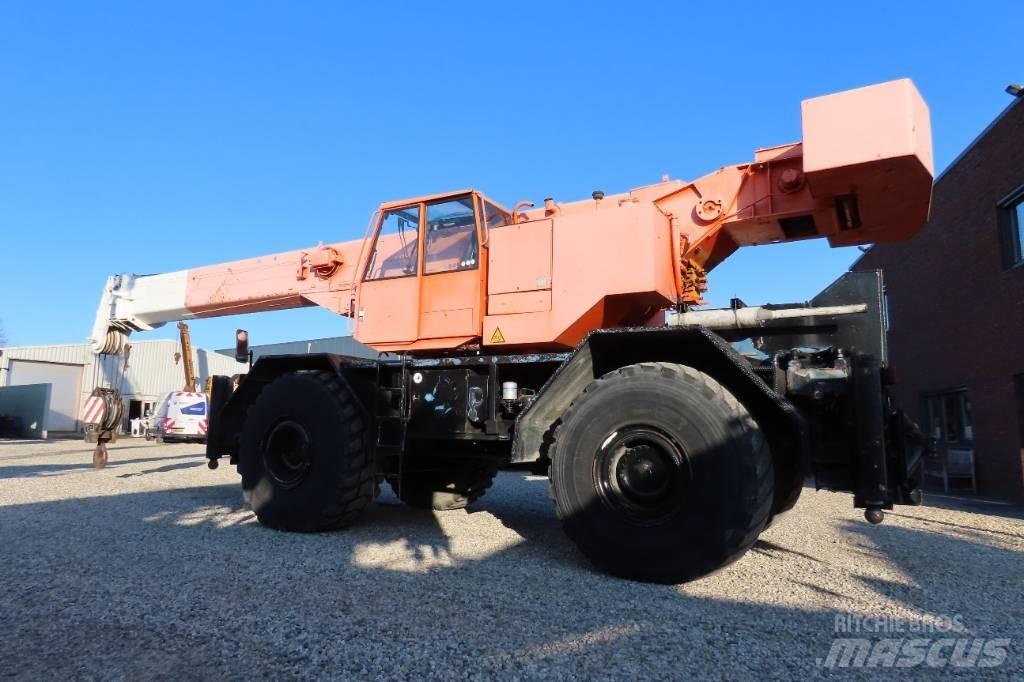 Liebherr LTL 1060 Rough Terrain Cranes