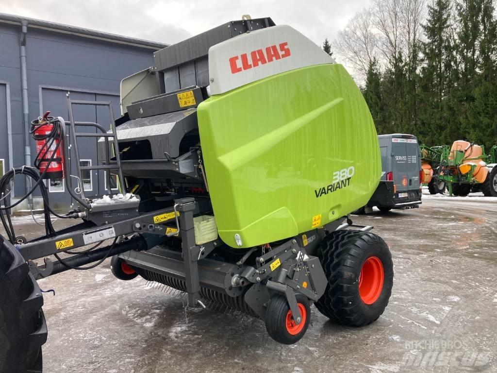 CLAAS Variant 380 Round Balers