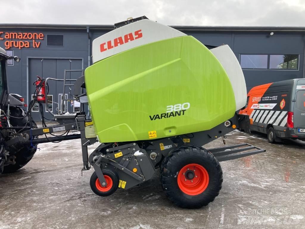 CLAAS Variant 380 Round Balers