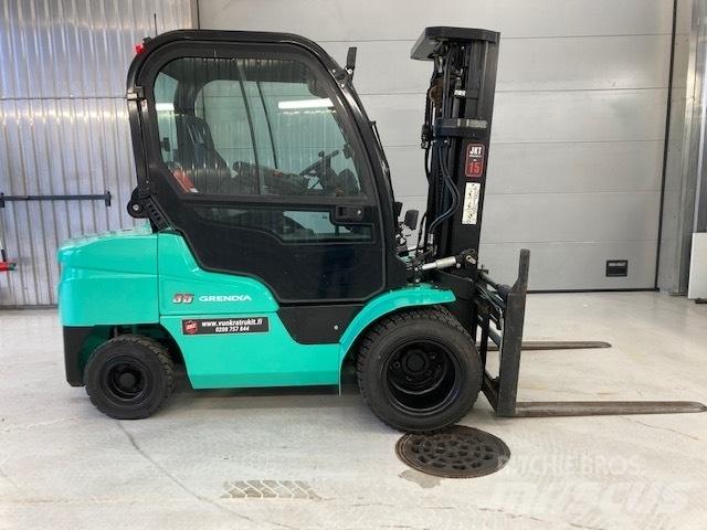 Mitsubishi FD35N Diesel Forklifts